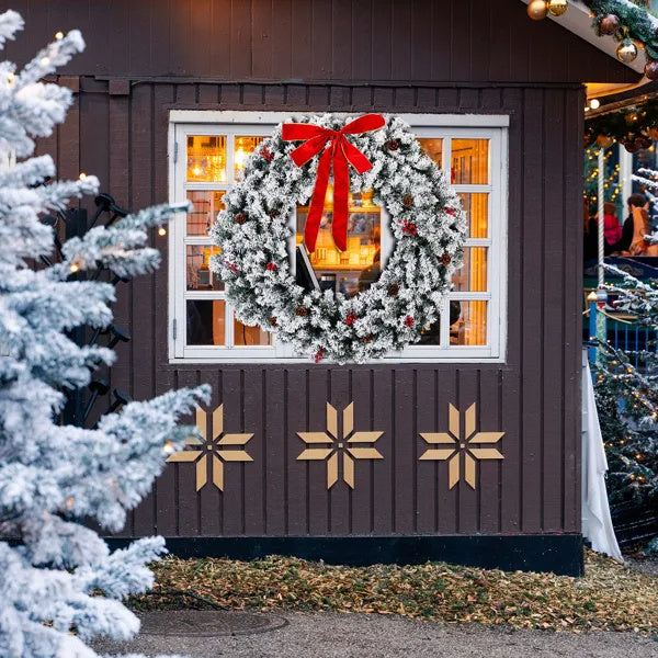 48 inch Pre-lit Snow Flocked Christmas Wreath