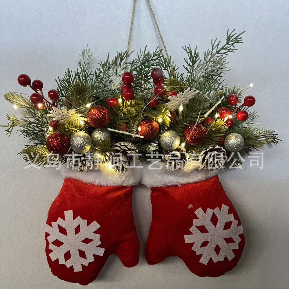 Glittering Gloves Wreath